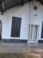 alu ladder merk solide 2 x 12 treden kan haaks gezet worden, Doe-het-zelf en Bouw, Ladders en Trappen, Ophalen, Gebruikt, Ladder