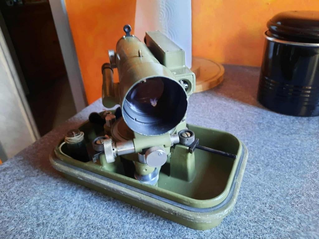 Théodolite t2, Enlèvement ou Envoi