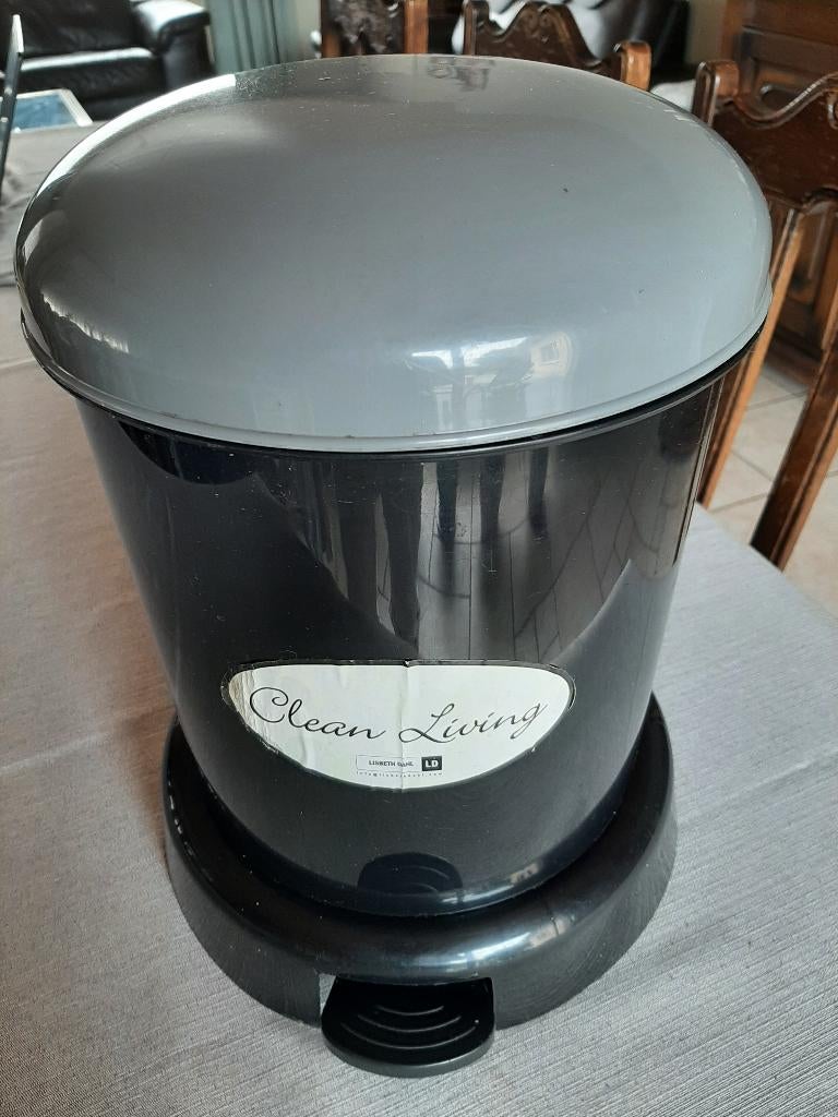 Clean Living "Lisbeth Dahl" prullenbak / papiermand, Ophalen, Zo goed als nieuw, Kunststof, Met pedaal