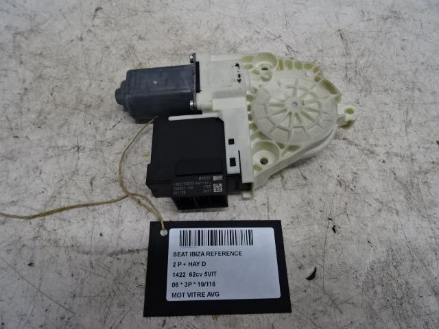 MOTEUR LEVE VITRE ELECTRIQUE AVANT GAUCHE Ibiza III (6L1), Autos : Pièces & Accessoires, Carrosserie & Tôlerie, Seat, Avant, Gauche