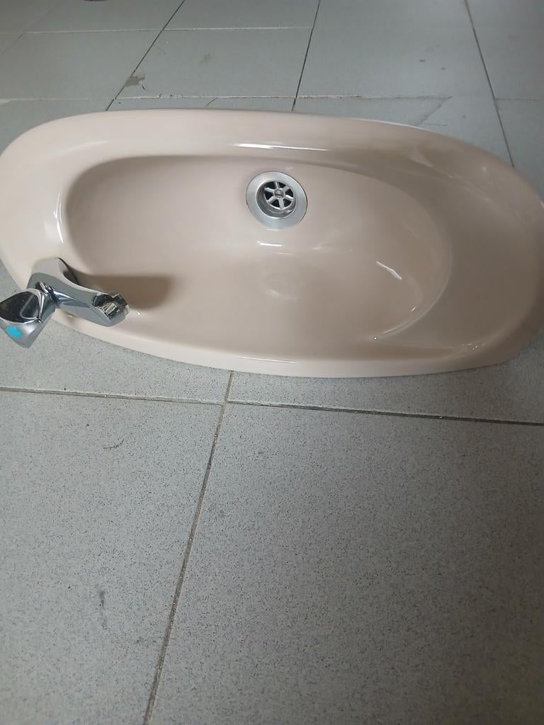 Lavabo  10€, Ophalen