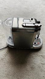 Machine à café Nespresso, Electroménager, Cafetières, Machine à espresso, Réservoir d'eau amovible, Comme neuf, Autres types