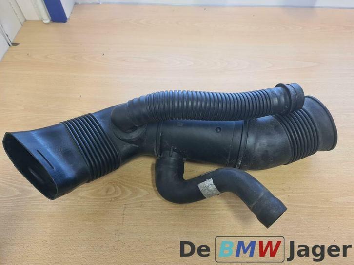 Aanzuigslang lucht BMW 5-serie E39 13717786221, Autos : Pièces & Accessoires, Moteurs & Accessoires, BMW, Utilisé, Enlèvement ou Envoi