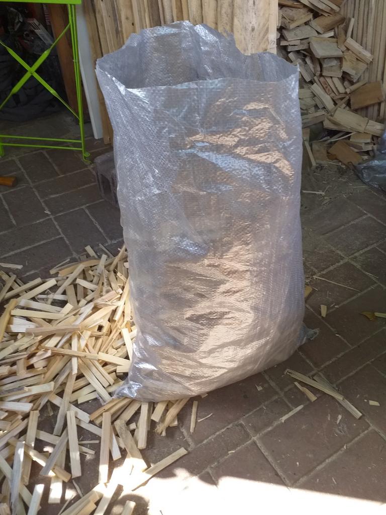 Bois cassé, Ophalen