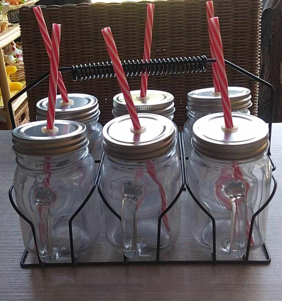 drinkglazen met deksel en rietje in mandje niet gebruikt, Verzamelen, Glas en Drinkglazen, Ophalen of Verzenden