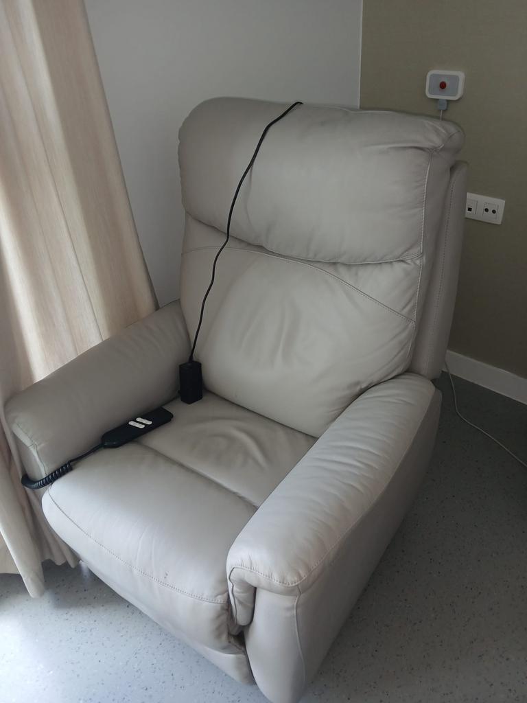 Elektrische relaxzetel, Ophalen, Gebruikt, Leer