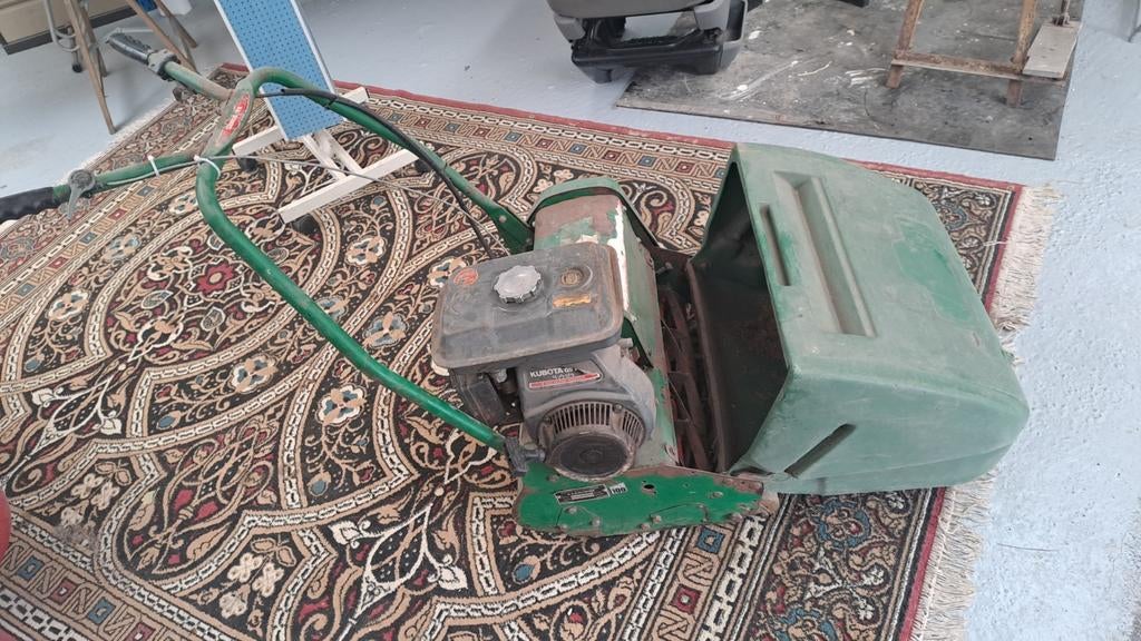 Ransomes kooimesmaaier in goede werkende staat 4 takt, Tuin en Terras, Grasmaaiers, Ophalen, Gebruikt, Benzine-grasmaaier, 50 cm of meer