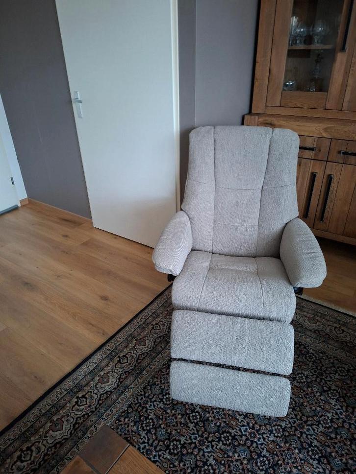 2 Stressless relaxfauteuils, Huis en Inrichting, Fauteuils, Zo goed als nieuw, Hout, Stof, Ophalen
