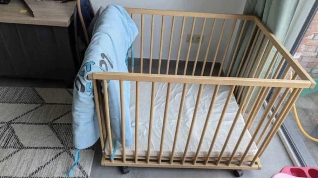 Parc enfant, Enfants & Bébés, Parcs, Enlèvement, Comme neuf, Rectangulaire, Roulettes