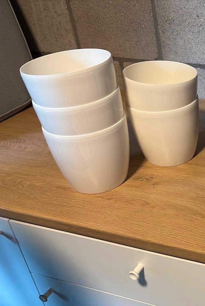 Diverse bloempotten, Tuin en Terras, Bloempotten, Zo goed als nieuw, Kunststof, Binnen, Balkon, Minder dan 40 cm, Minder dan 25 cm