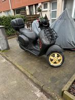 Vespa gts, Fietsen en Brommers, Snorfietsen en Snorscooters, Ophalen, Zo goed als nieuw, Vespa