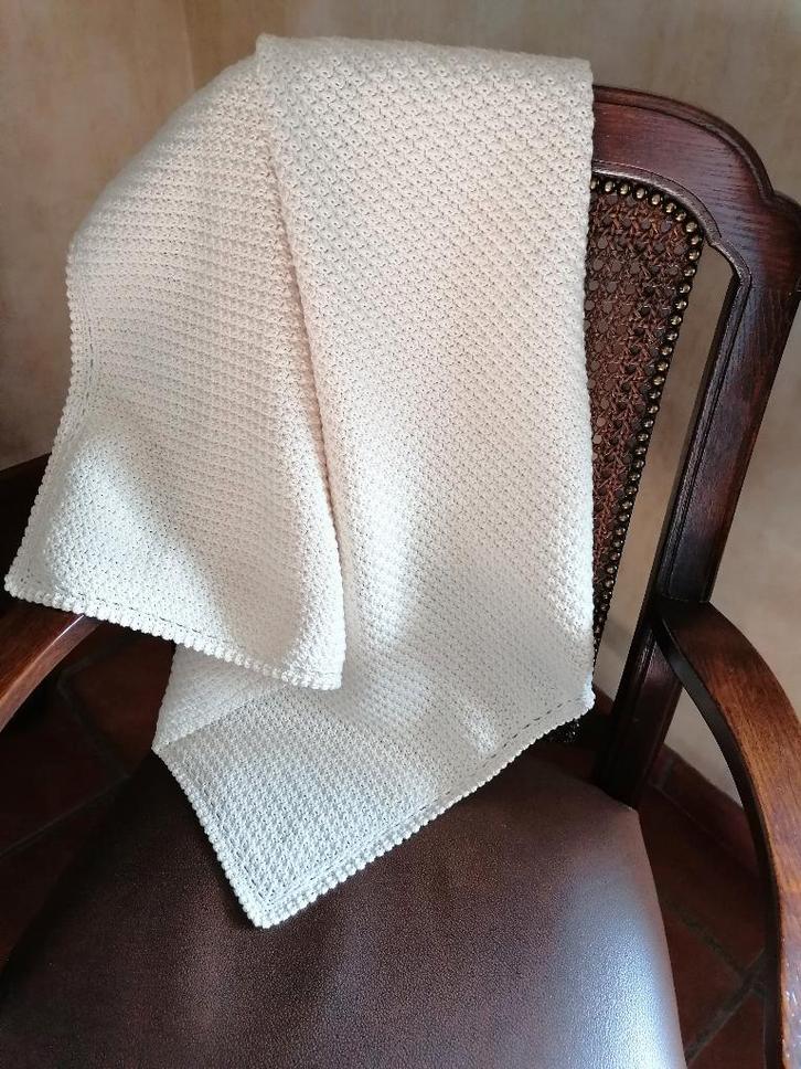 Ecru gehaakte wikkeldoek voor baby. NIEUW !, Hobby en Vrije tijd, Breien en Haken, Nieuw, Ophalen of Verzenden