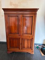 Belle armoire en merisier massif en très bon état., Maison & Meubles, Enlèvement, Comme neuf