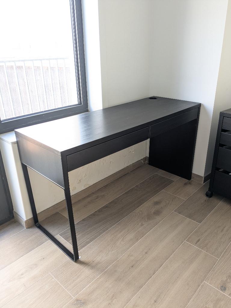 Bureau, Maison & Meubles, 50 cm, 142 cm, Utilisé, IKEA