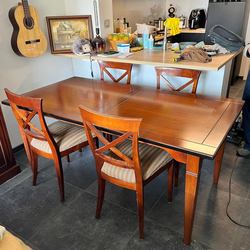 Eettafel kerselaar handgemaakt + 4 stoelen, Huis en Inrichting, Ophalen, Zo goed als nieuw