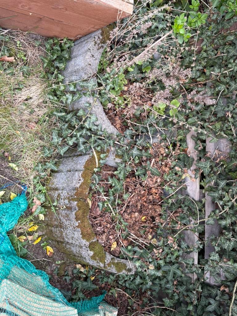 Bloembak beton halve maan 2 st, Tuin en Terras, Bloembakken en Plantenbakken, Ophalen, Gebruikt, Beton