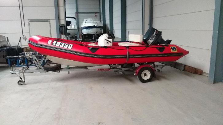 Zodiac Pro II 470 Semi-rigide, Sports nautiques & Bateaux, Canots pneumatiques, Comme neuf, Zodiac, Autres matériaux, Essence