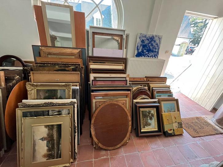Partij 100+ schilderijen, lijsten en spiegels te koop, Antiek en Kunst, Kunst | Schilderijen | Klassiek, Ophalen