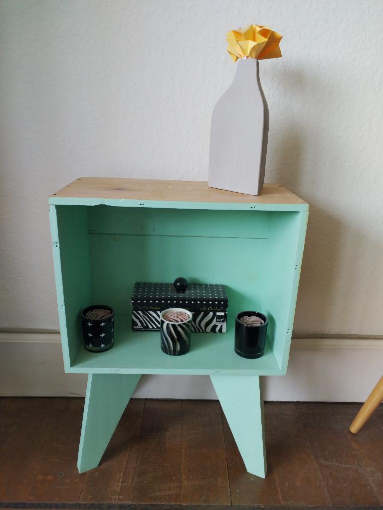 Table de chevet, Maison & Meubles, Enlèvement, Comme neuf, Bois