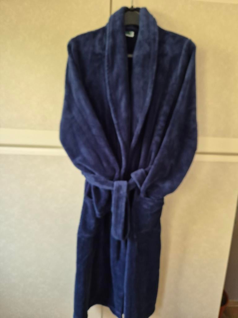 Badjas fleece voor heren.  Maat Large-X-Large. Prijs:15€., Ophalen