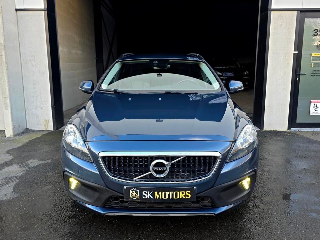 V40 Cross Country Ocean Race TVA Courroie Changé + Garantie, Autos, Volvo, Cuir, Achat, Euro 6, Entreprise