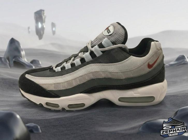 Nike Air Max 95 'Wolf Grey/Rugged Orange' EU44 2023, Kleding | Heren, Schoenen, Gedragen, Sneakers, Zwart, Ophalen of Verzenden