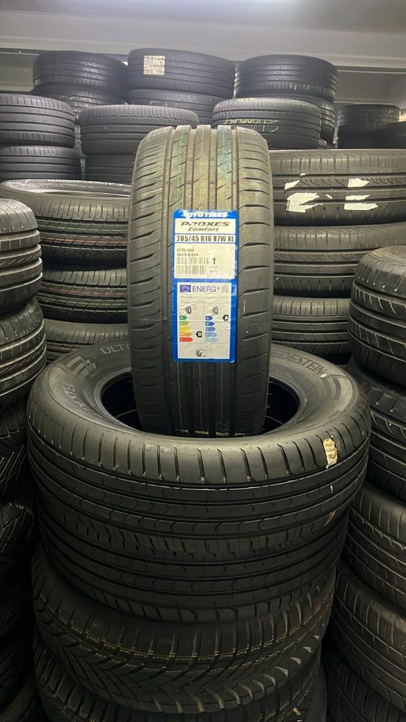 20545r16 205 45 r16 205/45/16 Toyo Nouveau avec montage, Auto-onderdelen, Overige Auto-onderdelen