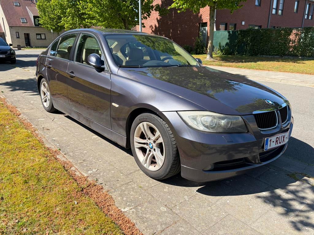 BMW 320d | 2005 | 275 000 km, Autos, Cuir, Argent ou Gris, Achat, Beige