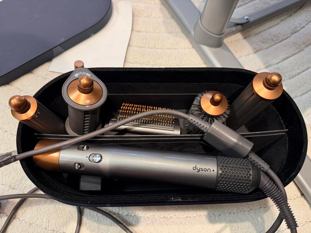 Dyson Airwrap, Handtassen en Accessoires, Uiterlijk | Haarverzorging, Zo goed als nieuw, Ophalen