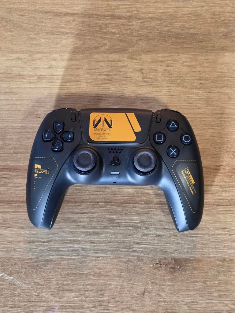 PS5 Dualsense controller Death Stranding, Ophalen of Verzenden, Zo goed als nieuw, Controller