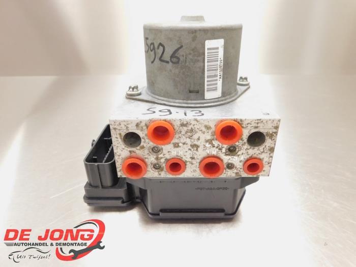 Pompe ABS d'un Ford S-Max, Autos : Pièces & Accessoires, Électronique & Câbles, Ford, Utilisé, 3 mois de garantie, Enlèvement ou Envoi