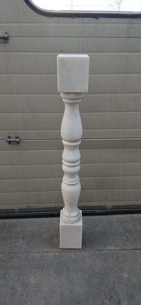 Witte marmeren zuil, Huis en Inrichting, Woonaccessoires | Zuilen en Pilaren, Ophalen