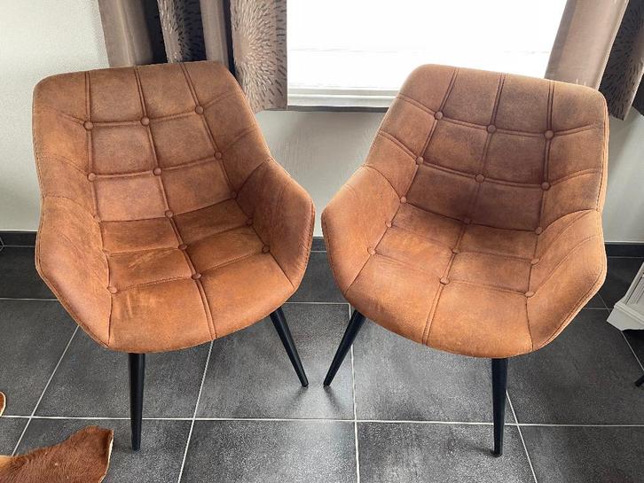 2x kuipstoelen cognac kleur - goede staat, Huis en Inrichting, Stoelen, Gebruikt, Twee, Metaal, Stof, Bruin, Ophalen
