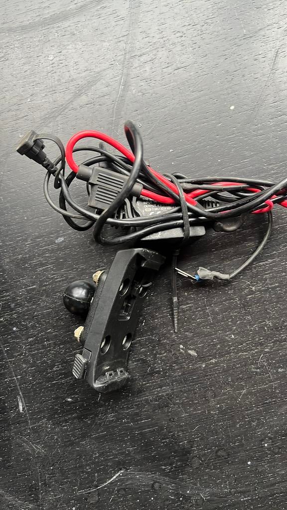 Garmin gps aansluiting, Motoren, Ophalen, Zo goed als nieuw