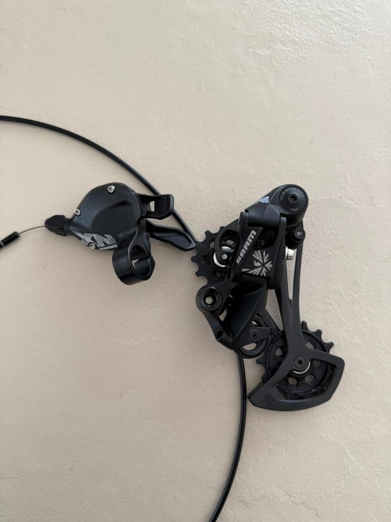 Sram NX shifter & derailleur, Maison & Meubles, Lampes | Appliques, Enlèvement ou Envoi, Comme neuf