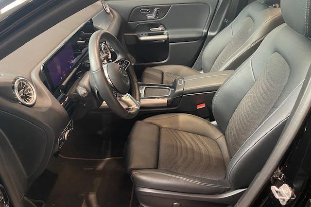 Mercedes-Benz GLA-Klasse 250 e Luxury Line | Panoramisch Dak, Auto's, Mercedes-Benz, Stof, Zwart, 4 cilinders, 16 kWh