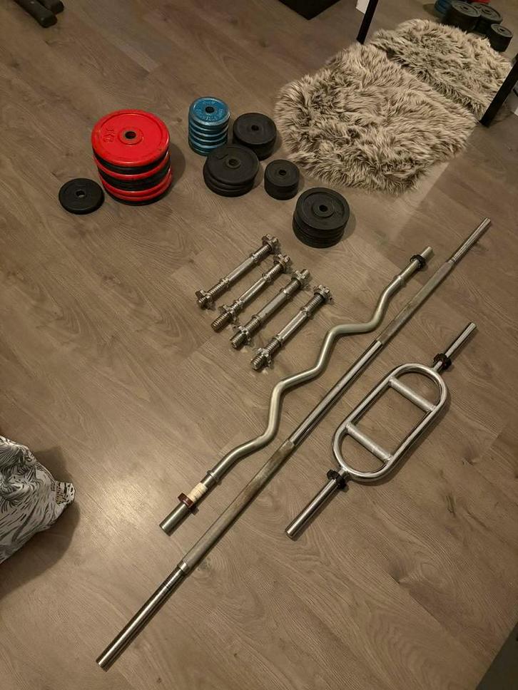 Home fitness materiaal ( lot ), Sports & Fitness, Équipement de fitness, Comme neuf, Haltère, Bras, Enlèvement