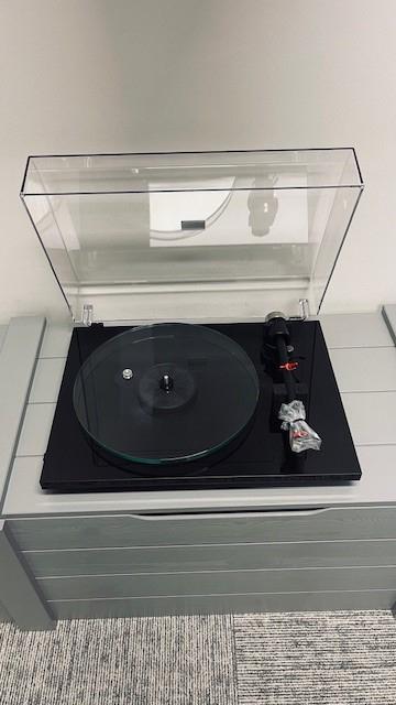Pro-Ject | T2W Rainier Streaming | Zwart - ongebruikt, TV, Hi-fi & Vidéo, Tourne-disques, Comme neuf, Tourne-disque, Autres marques