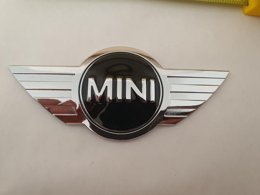 Mini koffer logo, Achterklep, Nieuw, Ophalen of Verzenden, Mini
