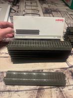 Lot de 23 rails Märklin C 24172-24188-24130, Enlèvement ou Envoi, Comme neuf, Rails, Märklin