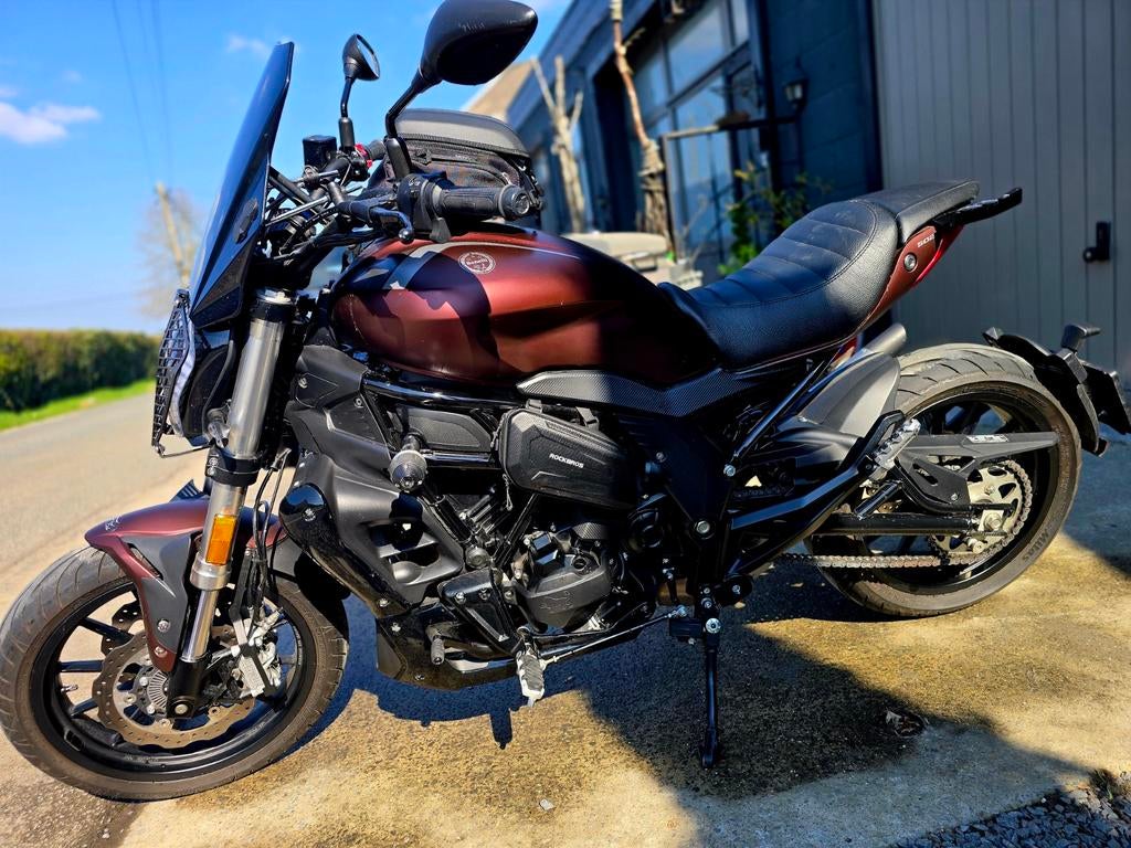 Benelli 502c, Motoren, Particulier, Handvatverwarming