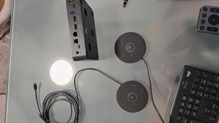 Logitech Rally - 1 Table Hub + 2 Mic Pods Rebecq ou Bruxelle, Informatique & Logiciels, Casques micro, Comme neuf