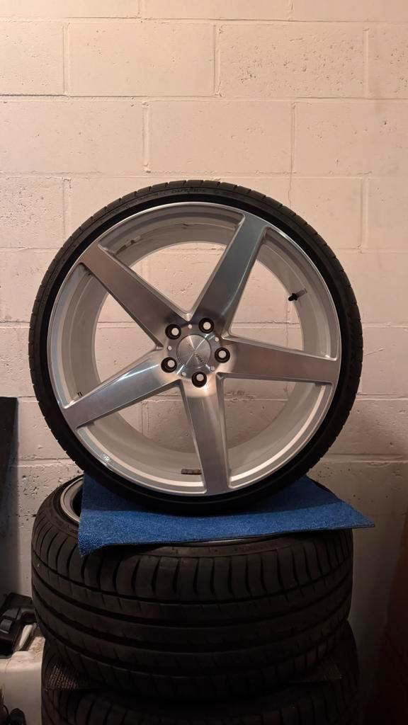 VEEMAN V-FS8 20’ PNEUS QUASI NEUF, Autos : Pièces & Accessoires, Pneus & Jantes, Pneus et Jantes, Pneus été, 20 pouces, 255 mm