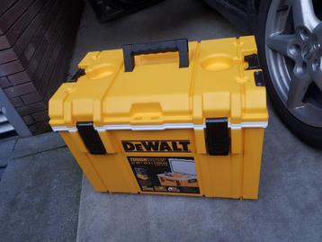 NIEUW - DEWALT KOELBOX beschikbaar voor biedingen