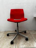 IKEA BUREAU STOEL VOOR KINDEREN, Huis en Inrichting, Bureaustoelen, Ophalen, Zo goed als nieuw, Rood, Bureaustoel