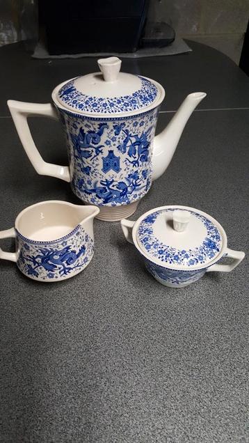 Ensembles cafetiere pot au lait sucrier  beschikbaar voor biedingen