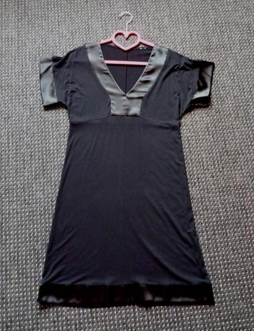 Zwarte jurk met zwart satijn Maat 38 NIEUW, Vêtements | Femmes, Robes, Taille 38/40 (M), Noir, Enlèvement ou Envoi