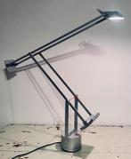 Disign lamp door Artemide 1972, Huis en Inrichting, Ophalen of Verzenden, Zo goed als nieuw, Metaal, Jaren 70