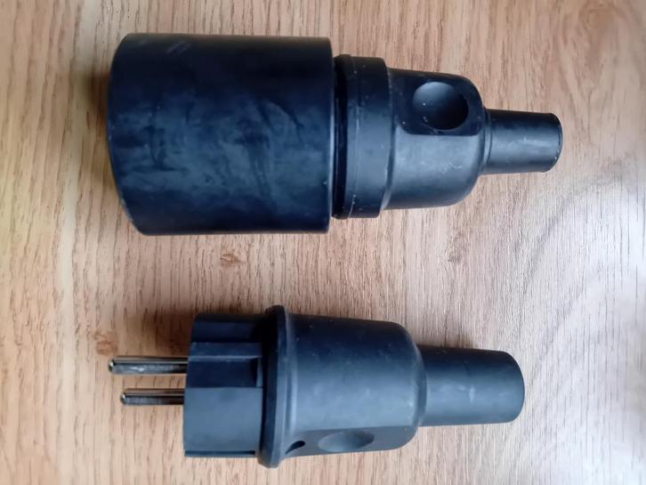 Stekkers en tegenstekkers Kalthof, Doe-het-zelf en Bouw, Elektriciteit en Kabels, Nieuw, Stekker, Ophalen