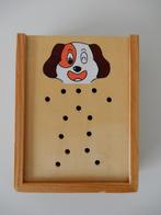 Houten aankleedspel, Enlèvement